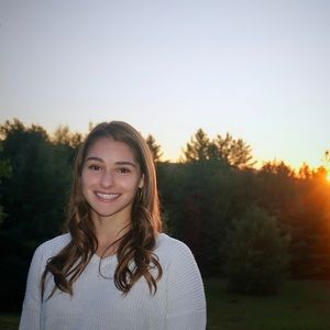 Meet your Posher, Christiana